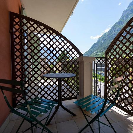 Villa Bellaria Riva del Garda Buitenkant foto